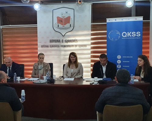 Takim në Gjakovë kundër dhunës ndaj gruas