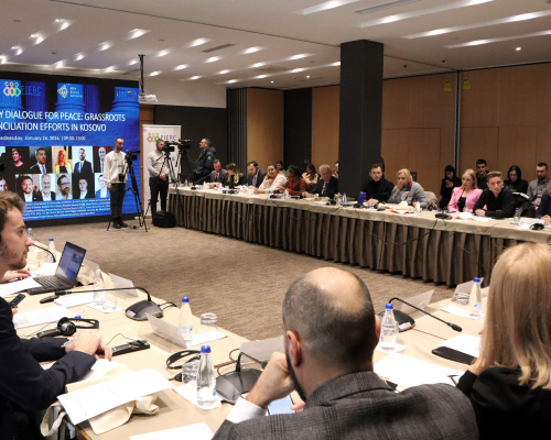 Pajtimi në bazë dhe dialogu në komunitet janë thelbësore për avancimin e bashkëpunimit dhe mirëkuptimit ndëretnik në Kosovë.